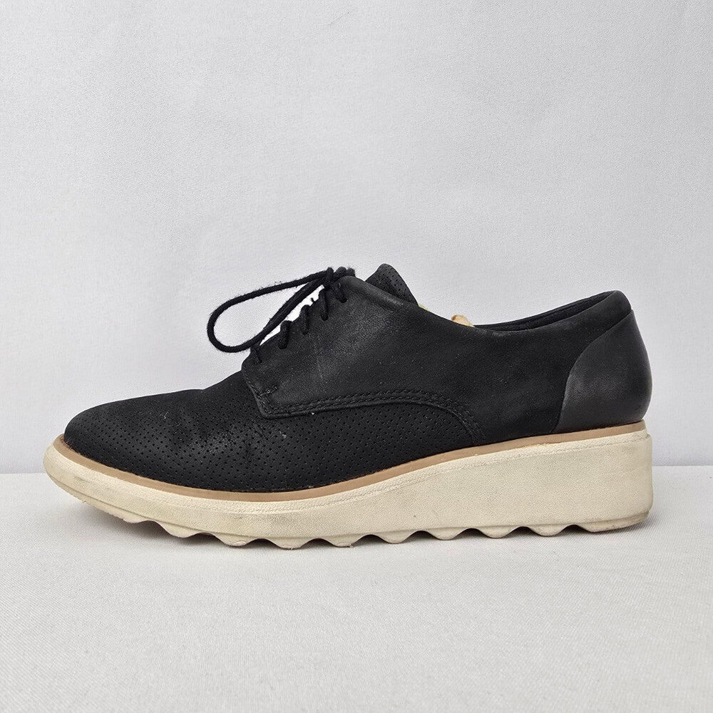 Collection By Clarks Black Lace Up Shoes Size 7.5